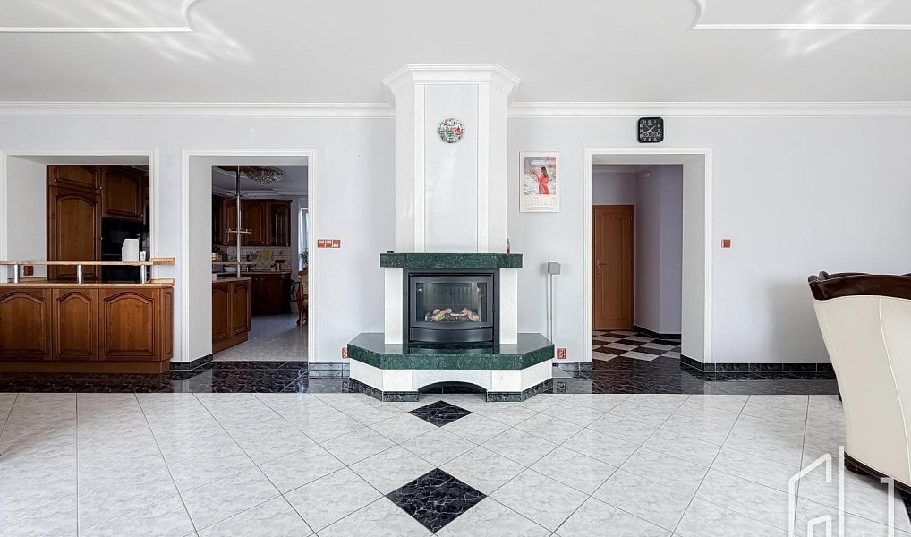 Pronájem domu 170 m² s pozemkem 210 m², Praha – náhled fotky 4