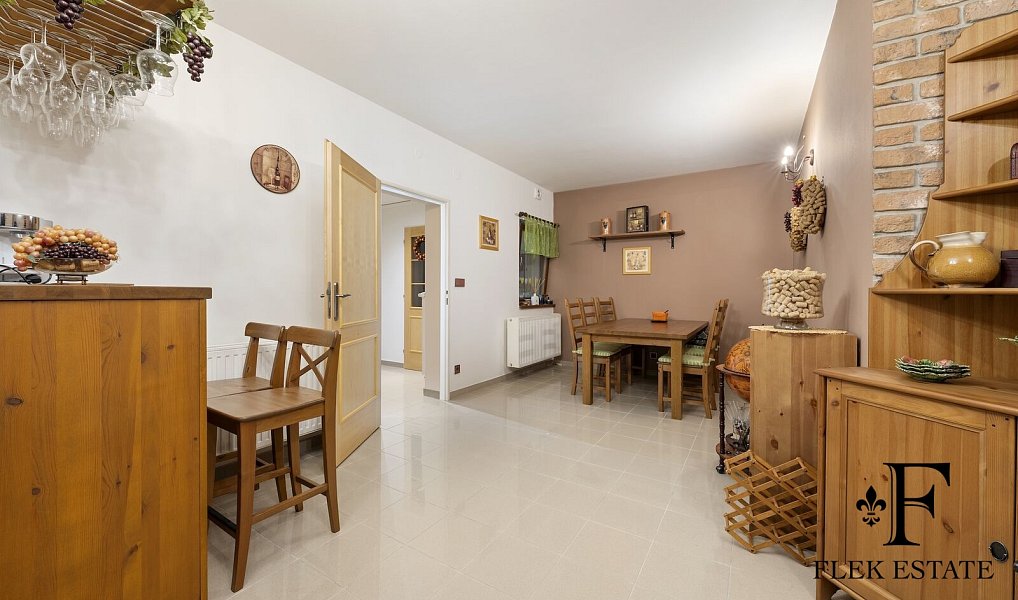 Prodej domu 371 m² s pozemkem 2 392 m², Medlov – náhled fotky 30