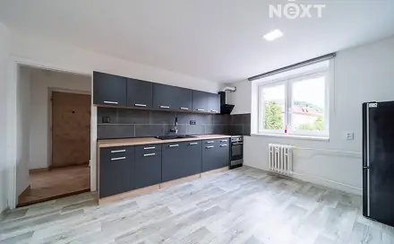 Pronájem bytu 2+1 55 m², Josefa Sousedíka, Vsetín