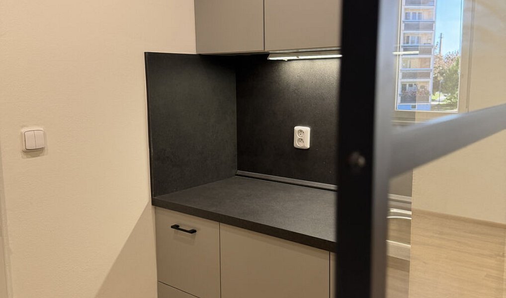 Pronájem bytu 1+kk 26 m², Opava – náhled fotky 2