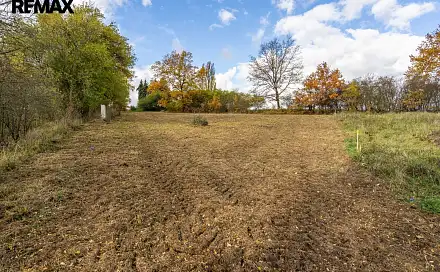 Prodej stavebního pozemku 1 306 m², Benešov