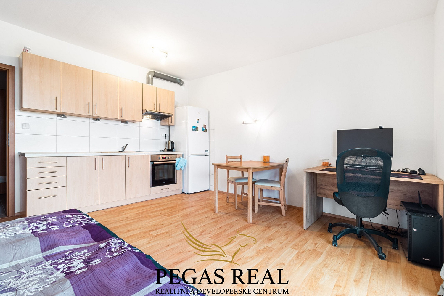 Pronájem bytu 1+kk 45 m² — photo 4