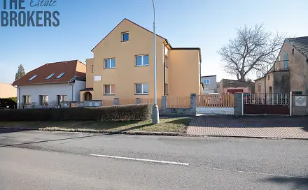 Prodej domu 172 m² s pozemkem 678 m², Všetatská, Praha 9 - Miškovice