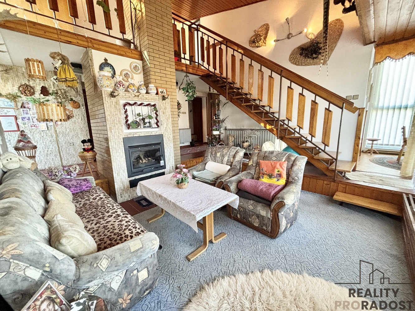 Prodej domu 140 m² s pozemkem 873 m² — photo 2