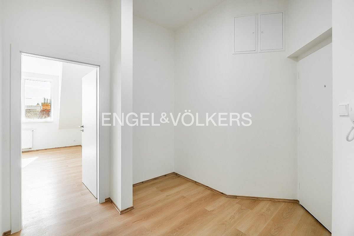 Pronájem bytu 2+kk 65 m² – fotografie 4