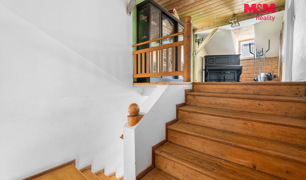 Prodej domu 130 m² s pozemkem 681 m², Háje nad Jizerou – náhled fotky 2