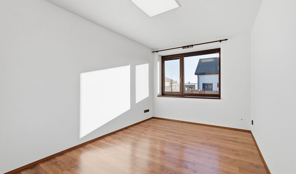 Prodej domu 128 m² s pozemkem 878 m², Benešov – náhled fotky 9