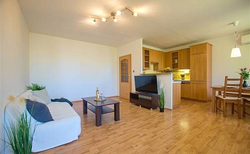 Pronájem bytu 2+kk 52 m², Rubešova, Kolín - Kolín I