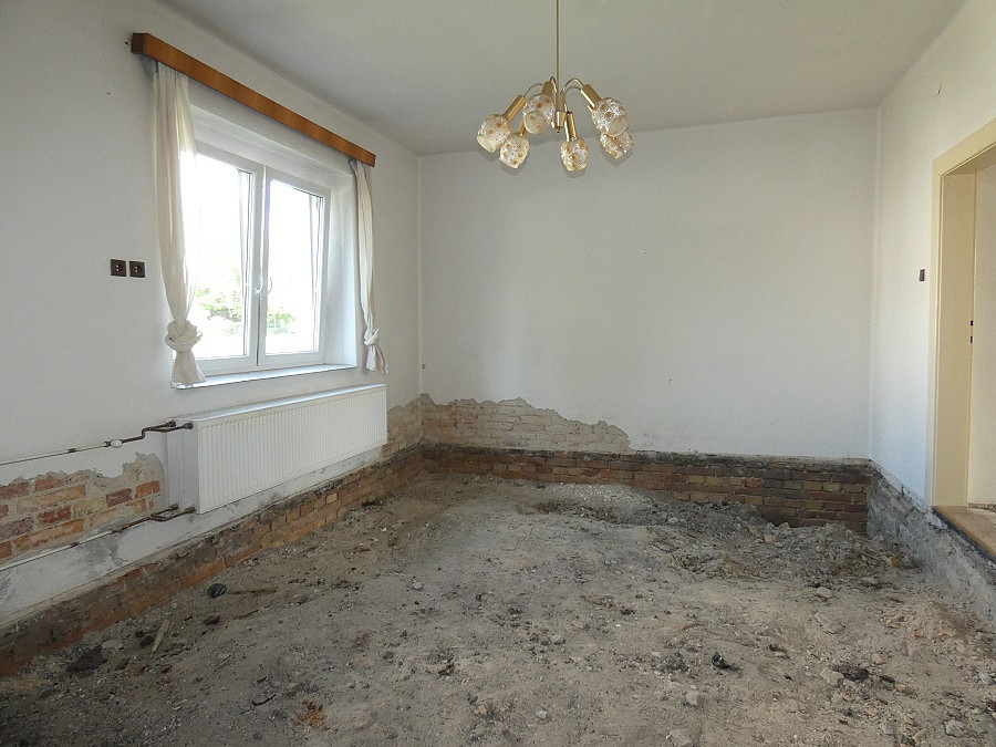 Prodej domu 190 m² s pozemkem 1 311 m² — photo 2