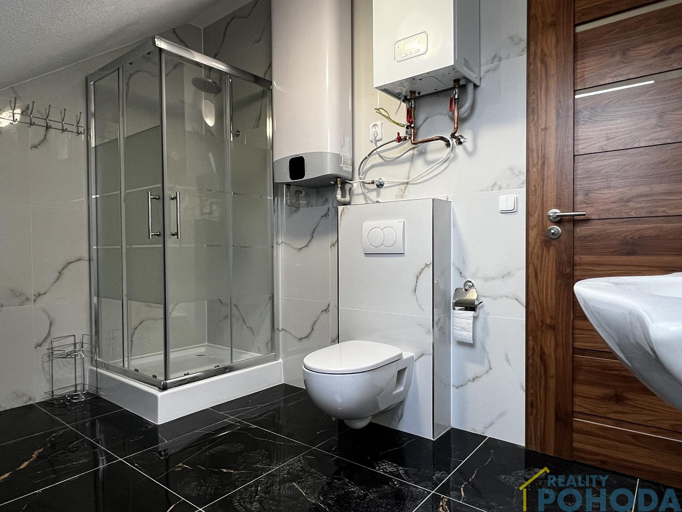 Pronájem bytu 3+kk 70 m² – fotografie 2