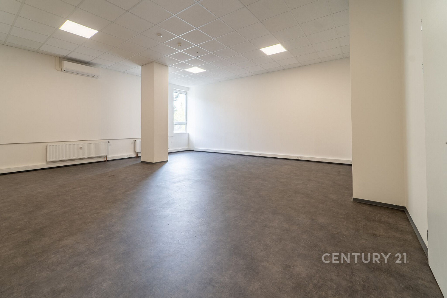 Pronájem kanceláře 58 m² – fotografie 4