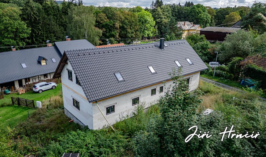 Prodej domu 313 m² s pozemkem 1 052 m², Nové Mitrovice – náhled fotky 37