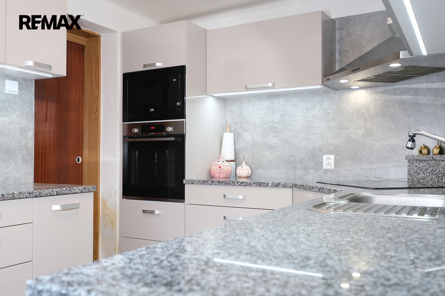 Prodej domu 160 m² s pozemkem 1 561 m² — photo 3