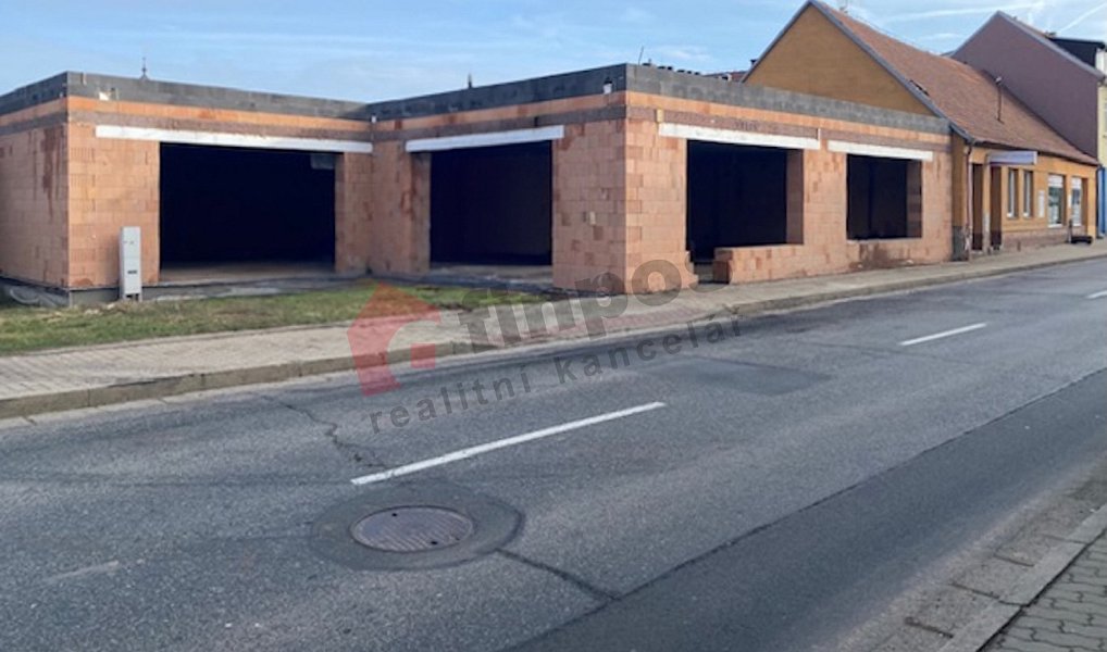Pronájem obchodních prostor 280 m², Oslavany – náhled fotky 3
