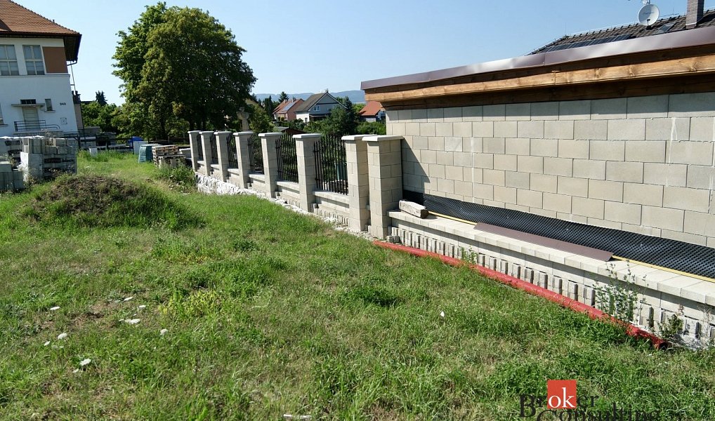 Prodej stavebního pozemku 881 m², Březno – náhled fotky 4