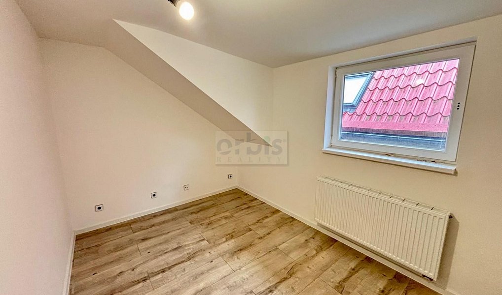 Prodej domu 240 m² s pozemkem 223 m², Lišany – náhled fotky 11