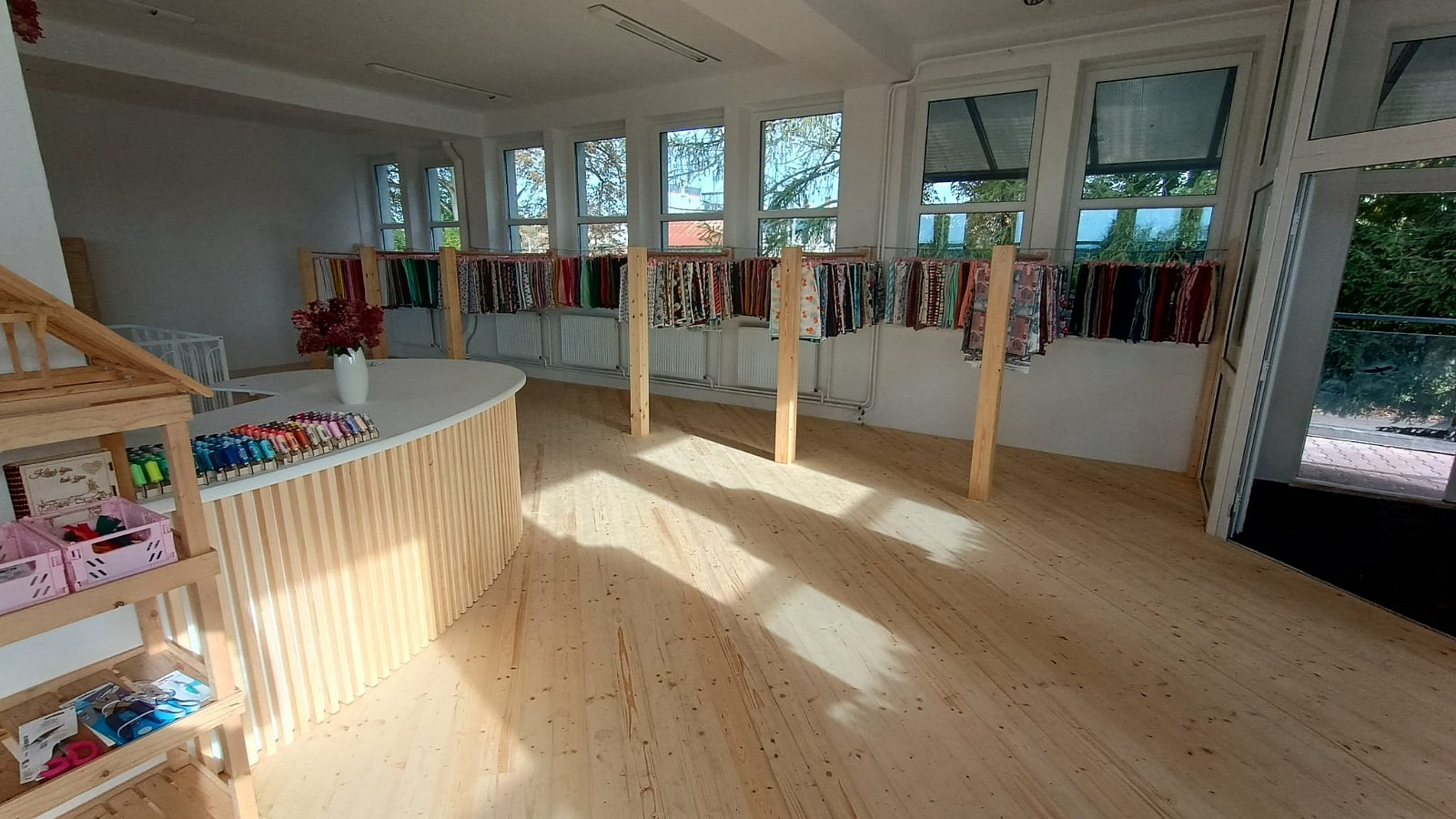 Pronájem obchodních prostor 330 m²