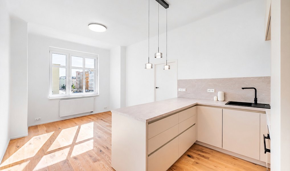 Prodej bytu 2+kk 54 m², Praha – náhled fotky 2