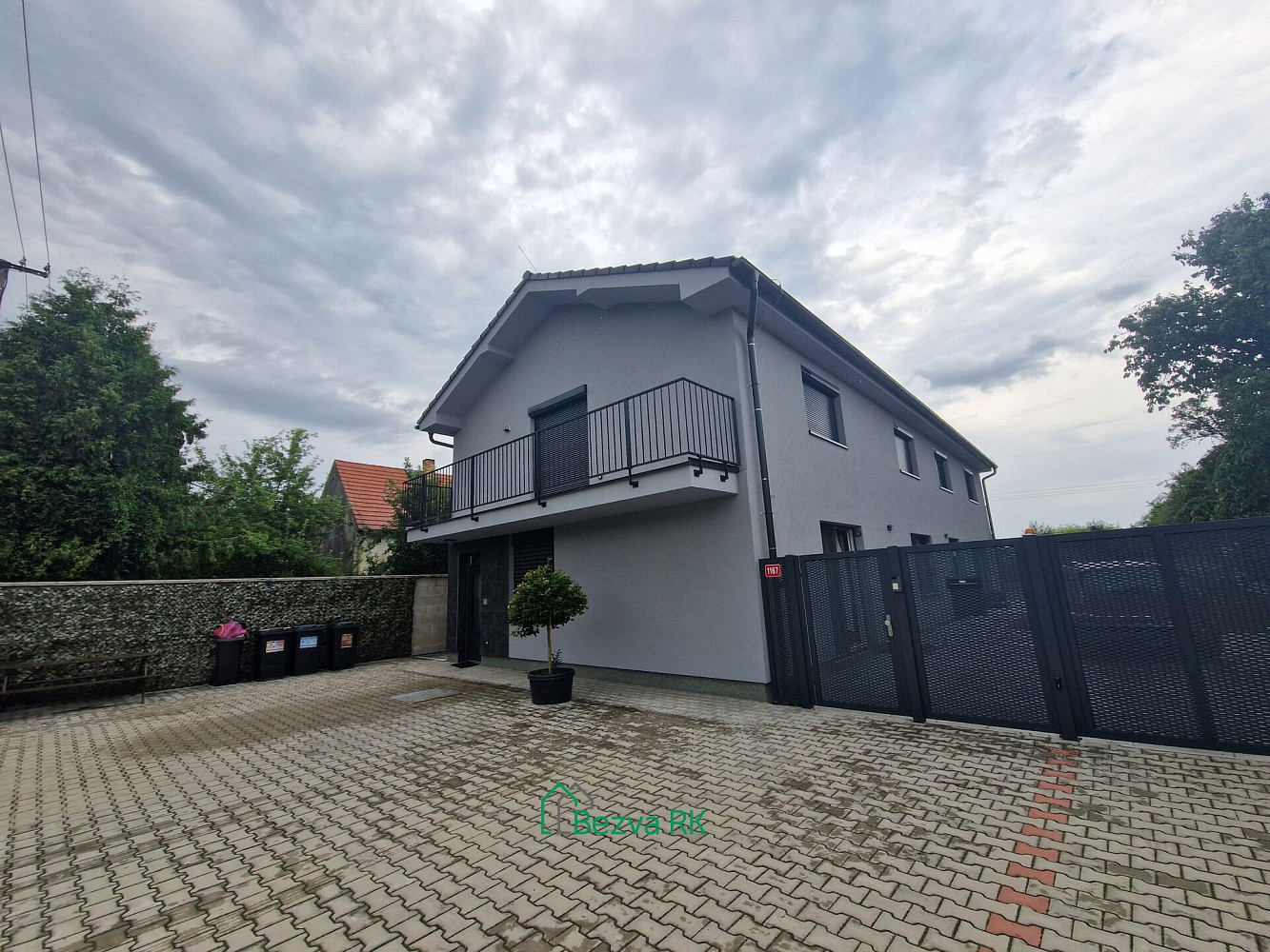 Pronájem bytu 2+kk 57 m² — photo 2