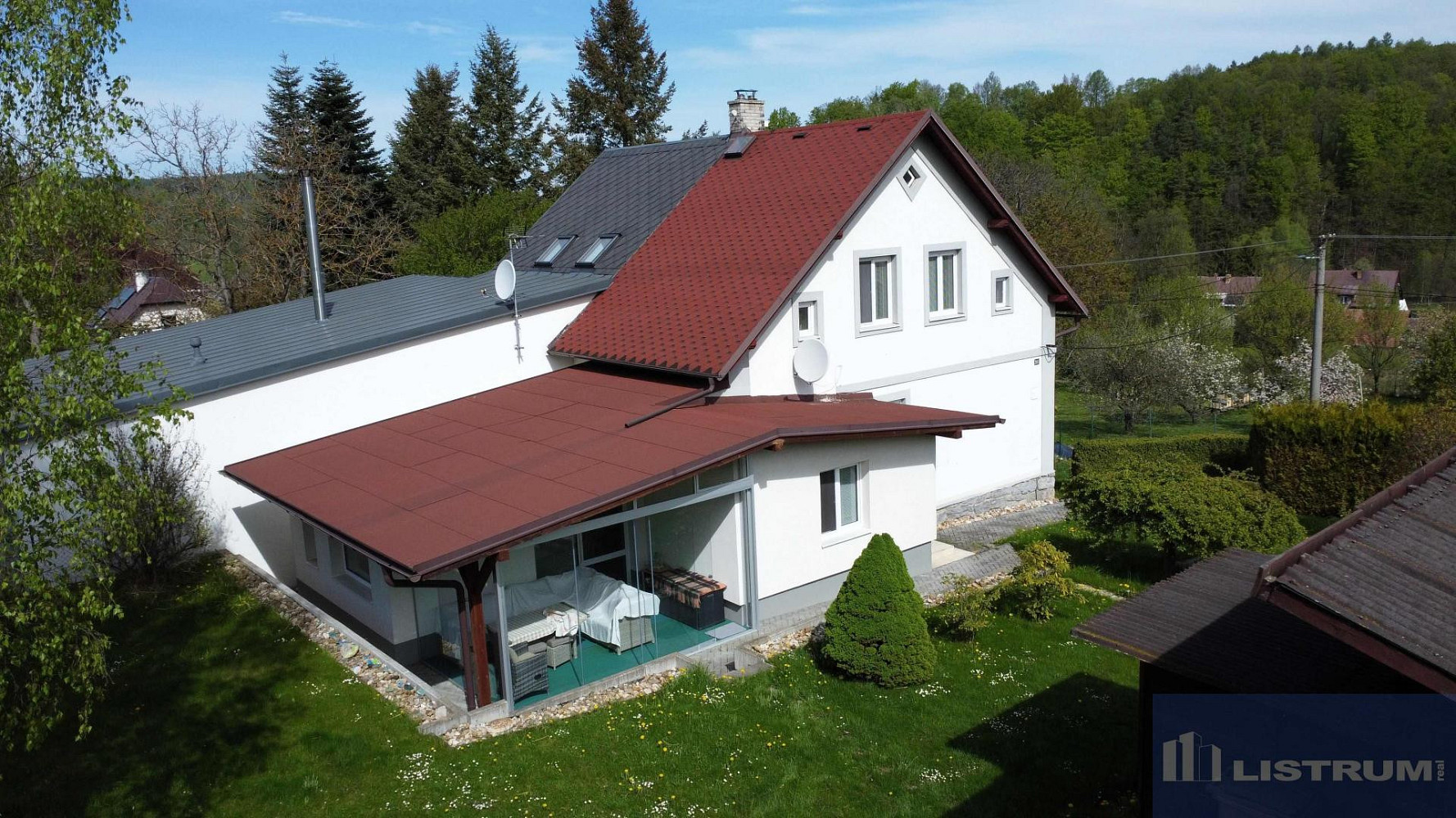 Prodej domu 153 m² s pozemkem 1 500 m² — photo 2