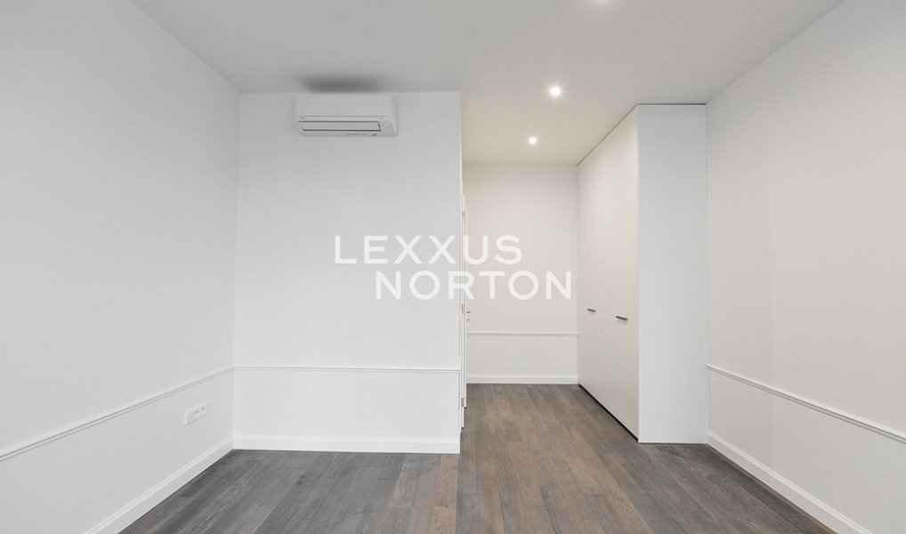 Pronájem bytu 4+kk 167 m², Praha – náhled fotky 9