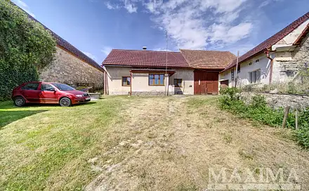 Prodej domu 2 032 m² s pozemkem 5 365 m², Nezdřev, okres Plzeň-Jih