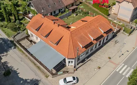 Prodej domu 350 m² s pozemkem 922 m², Bystřice - Jarkovice, okres Benešov