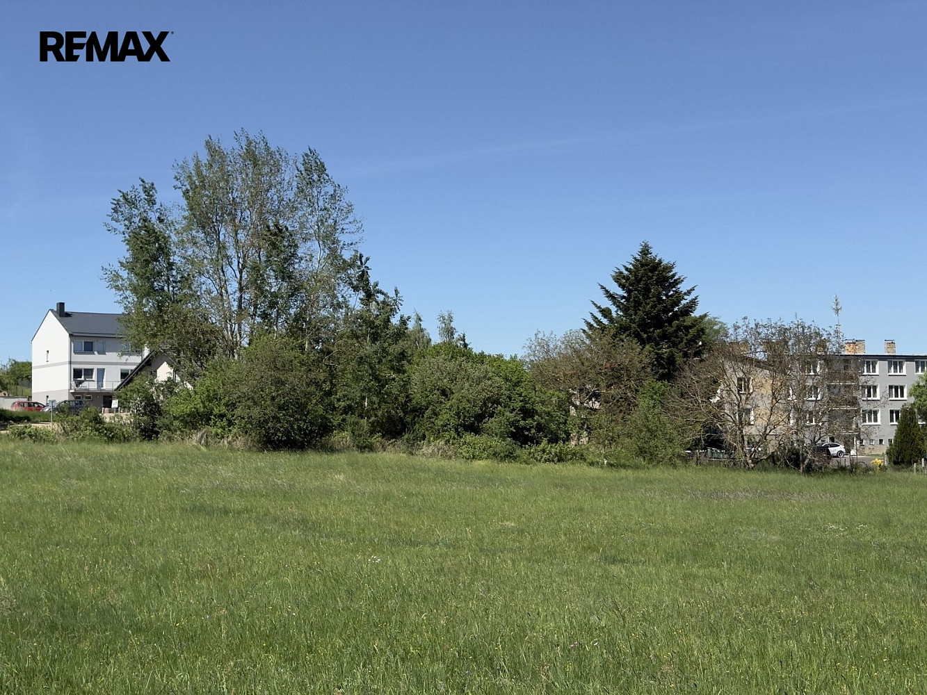 Prodej stavebního pozemku 887 m² – fotografie 3