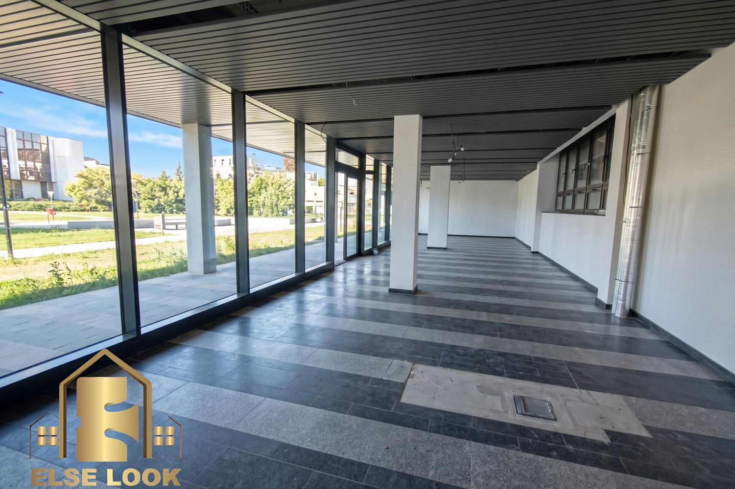 Pronájem obchodních prostor 82 m²
