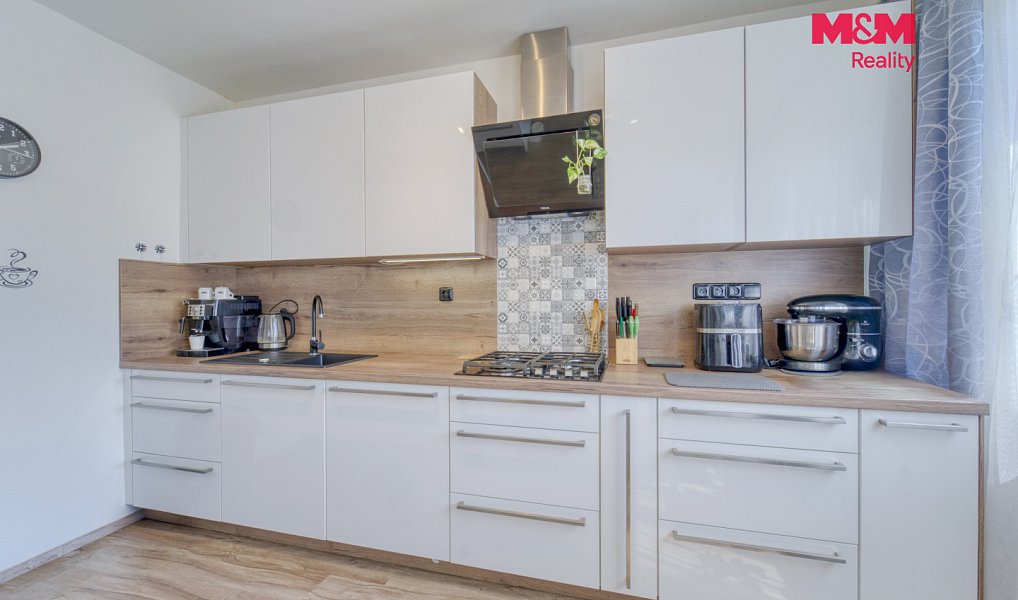 Prodej bytu 3+1 69 m², Praha – náhled fotky 2