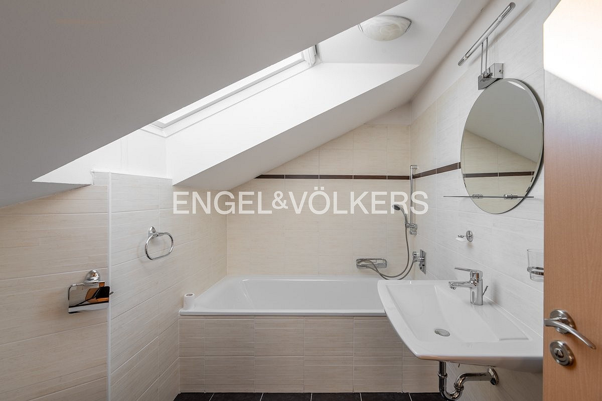 Prodej bytu 3+kk 101 m² - Więcej