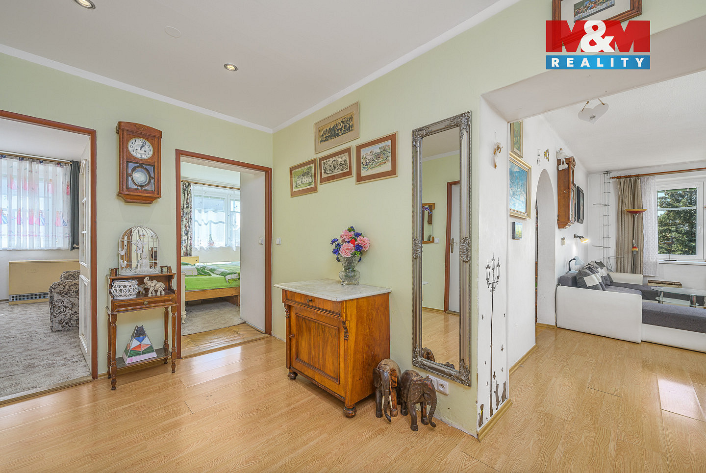 Prodej nájemního domu, činžáku 263 m² – fotografie 2