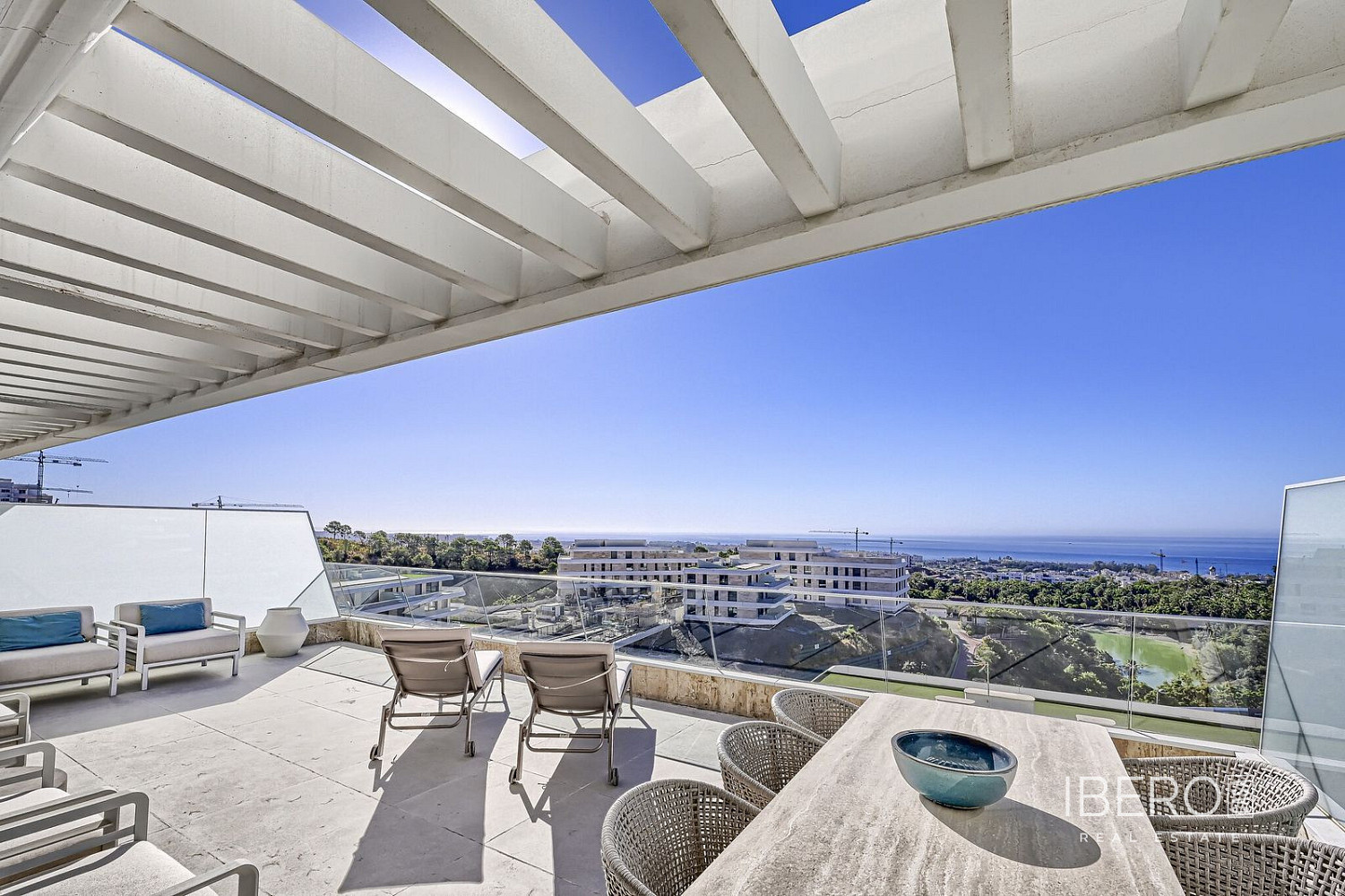Piso 4+kk – Estepona, Barriada Islas Canarias - Vista 3