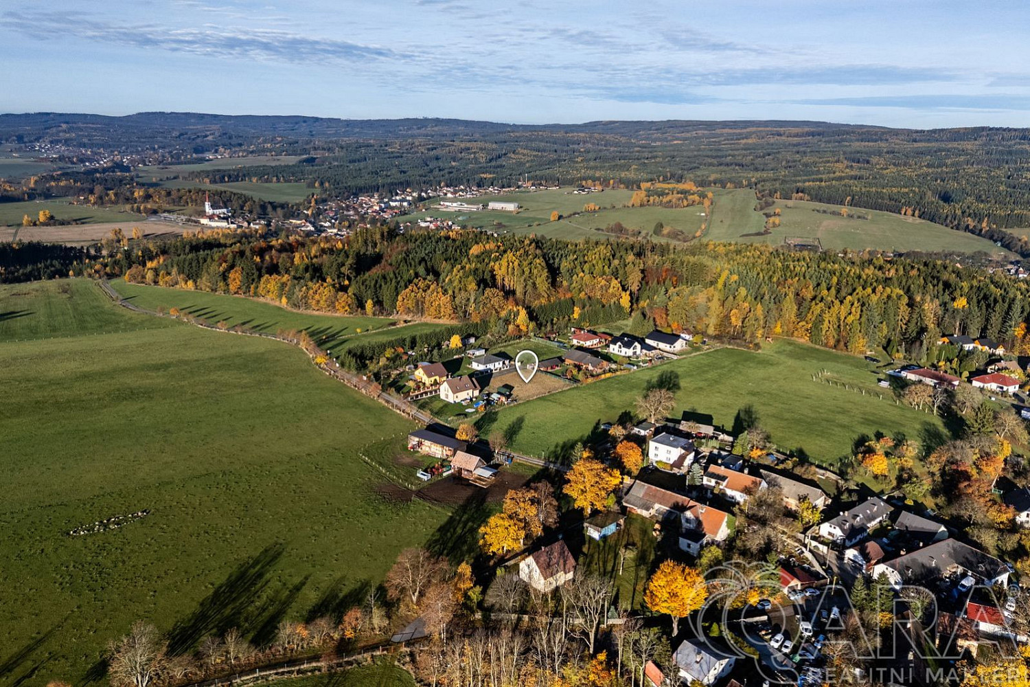 Prodej stavebního pozemku 1 157 m² – pohled 2