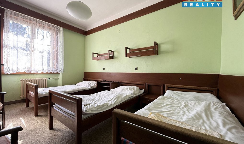 Pronájem ubytovacího objektu 3 200 m², Vysoké nad Jizerou – náhled fotky 10