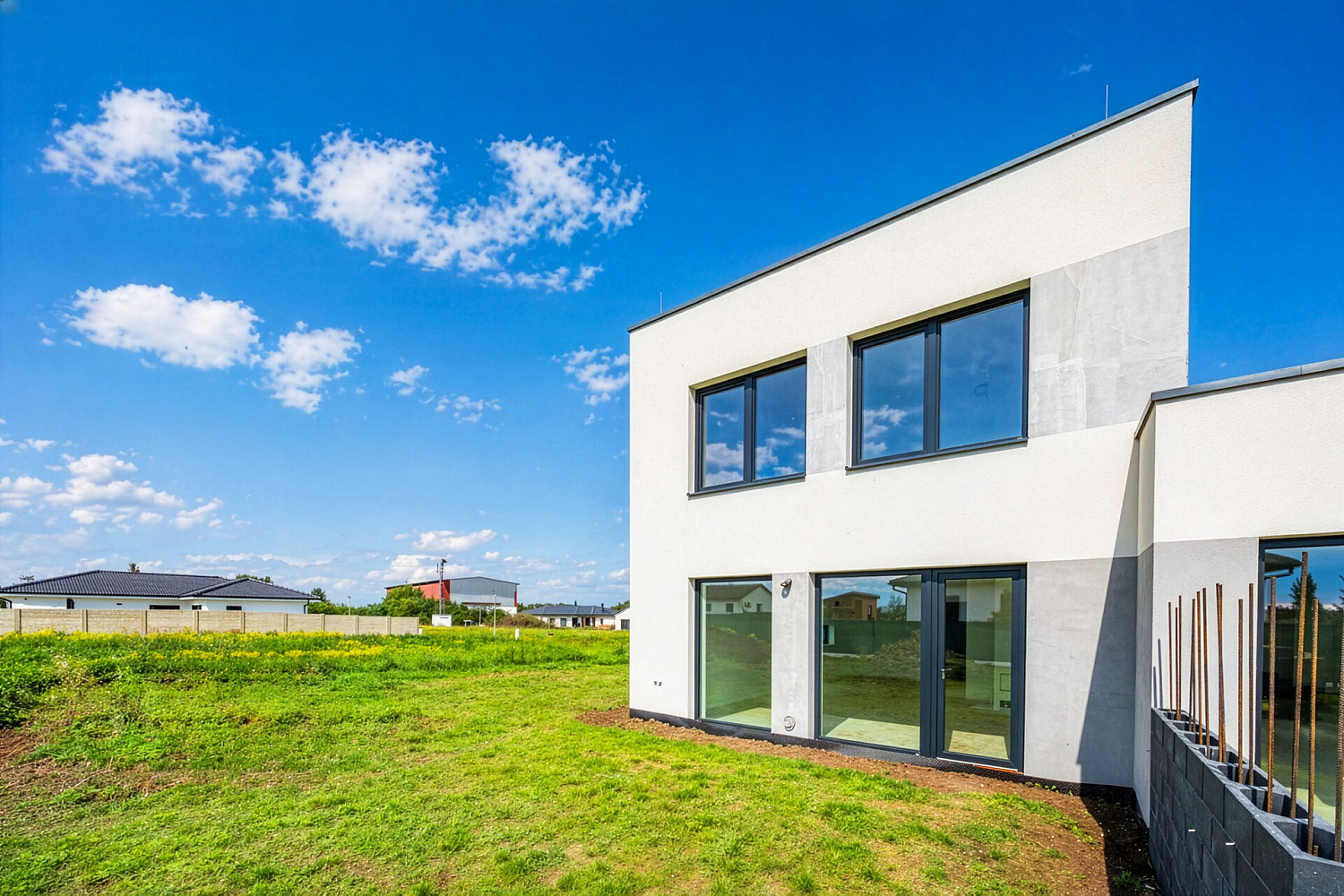 Prodej domu 114 m² s pozemkem 337 m² — photo 2