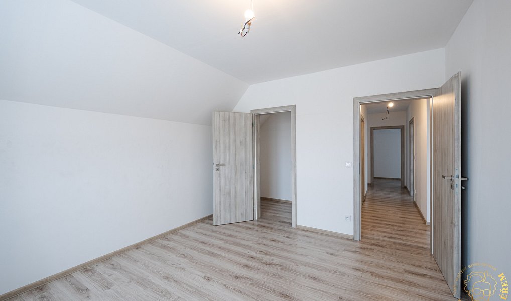 Prodej domu 130 m² s pozemkem 766 m², Smilovice – náhled fotky 22