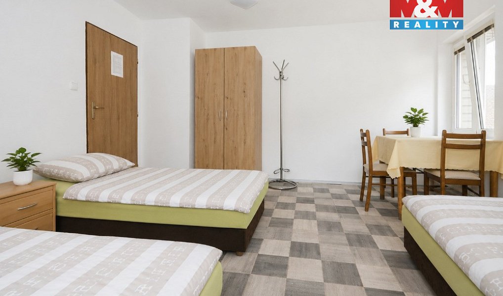 Prodej ubytovacího objektu 198 m², Větrný Jeníkov – náhled fotky 13