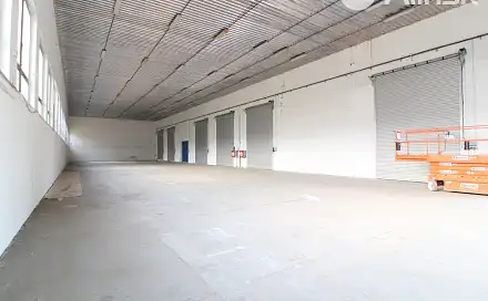 Pronájem skladovacích prostor 1 450 m², Brno