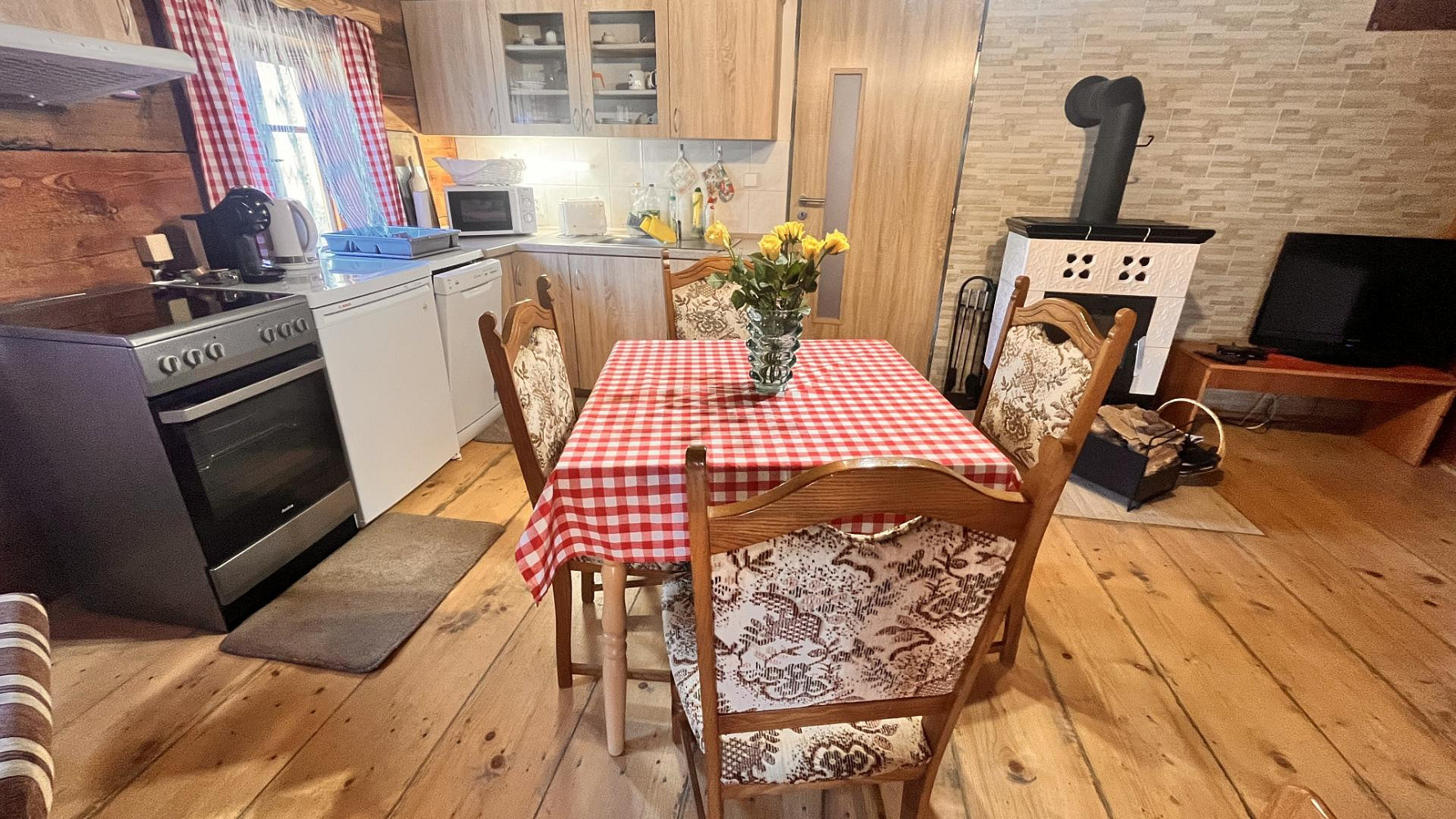 Prodej domu 150 m² s pozemkem 731 m² — photo 3