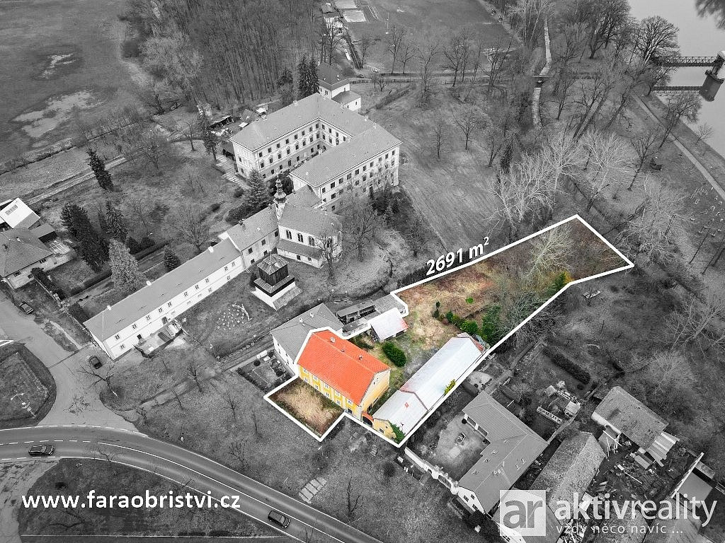 Prodej domu 480 m² s pozemkem 2 961 m² — photo 2