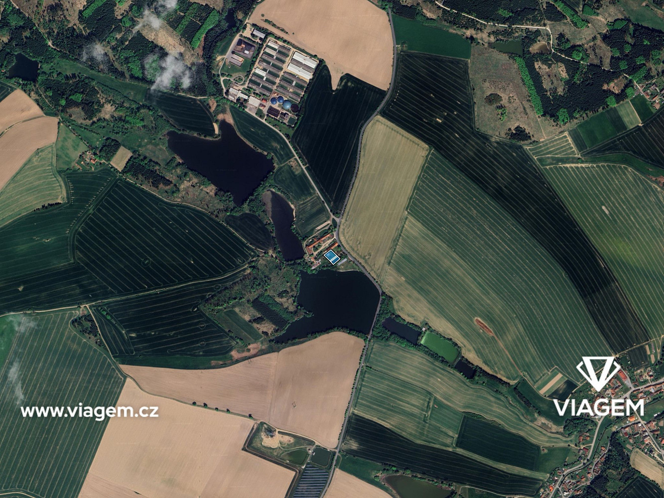 Prodej stavebního pozemku 1 730 m² – fotografie 3