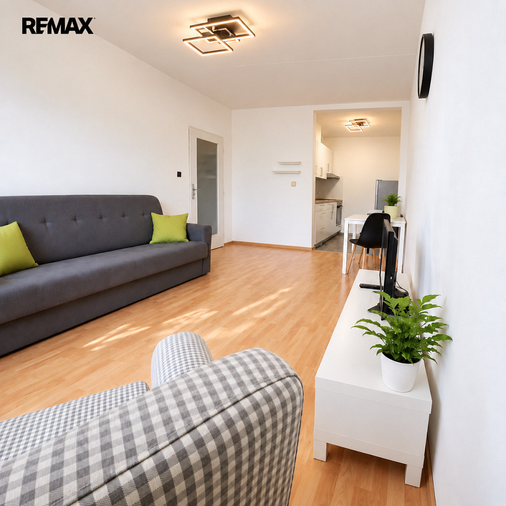 Pronájem bytu 2+kk 45 m² – fotografie 2