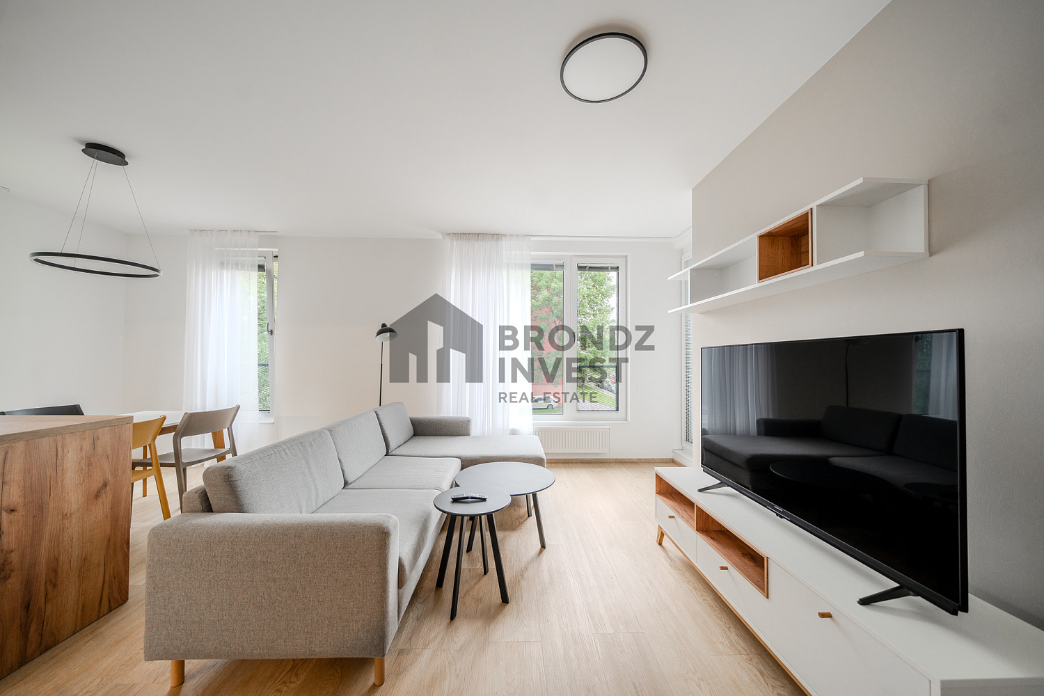 Pronájem bytu 3+kk 82 m²