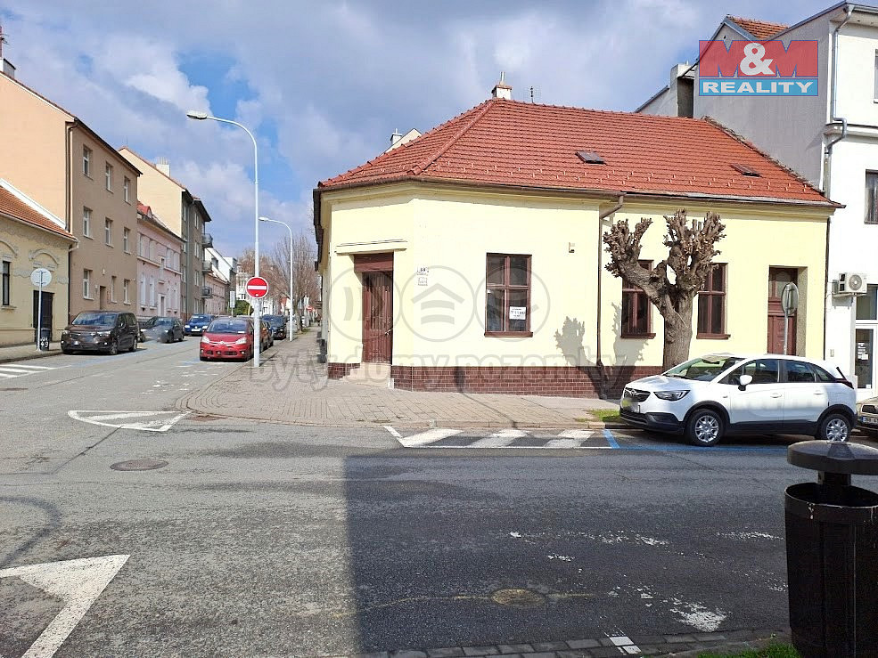 Pronájem obchodních prostor 221 m² — photo 2