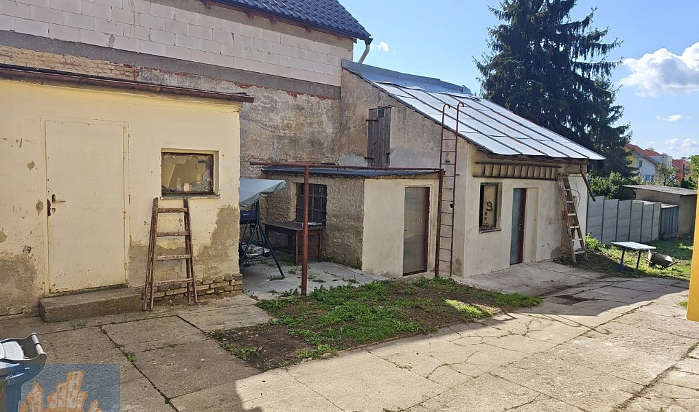 Pronájem domu 68 m² s pozemkem 1 300 m², Jinočany – náhled fotky 12
