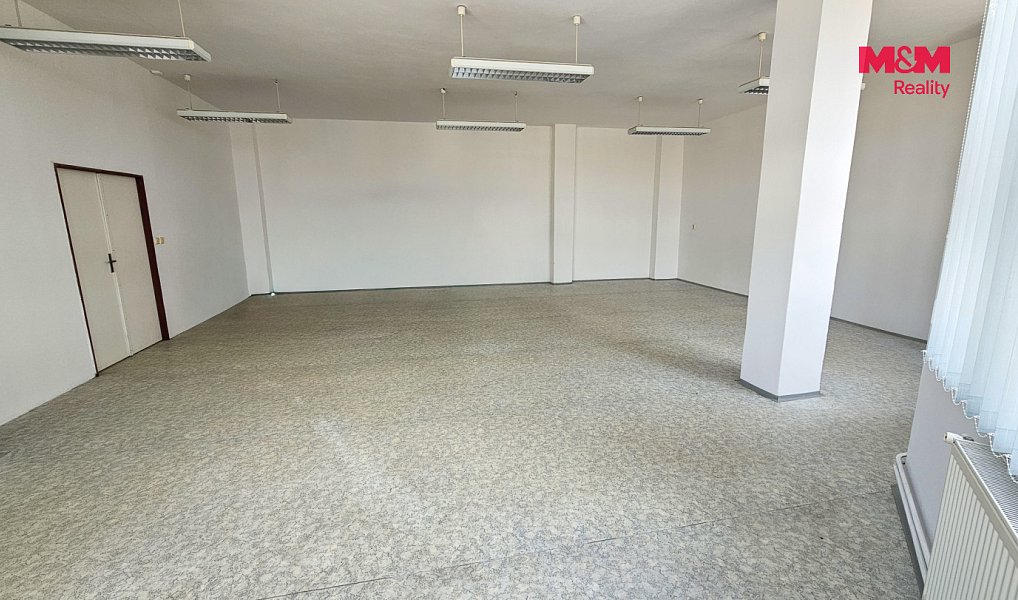 Pronájem kanceláře 348 m², Krnov – náhled fotky 4