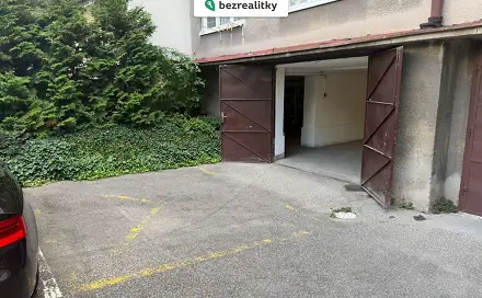 Prodej garáže 33 m2, Přípotoční, Praha 10 - Vršovice