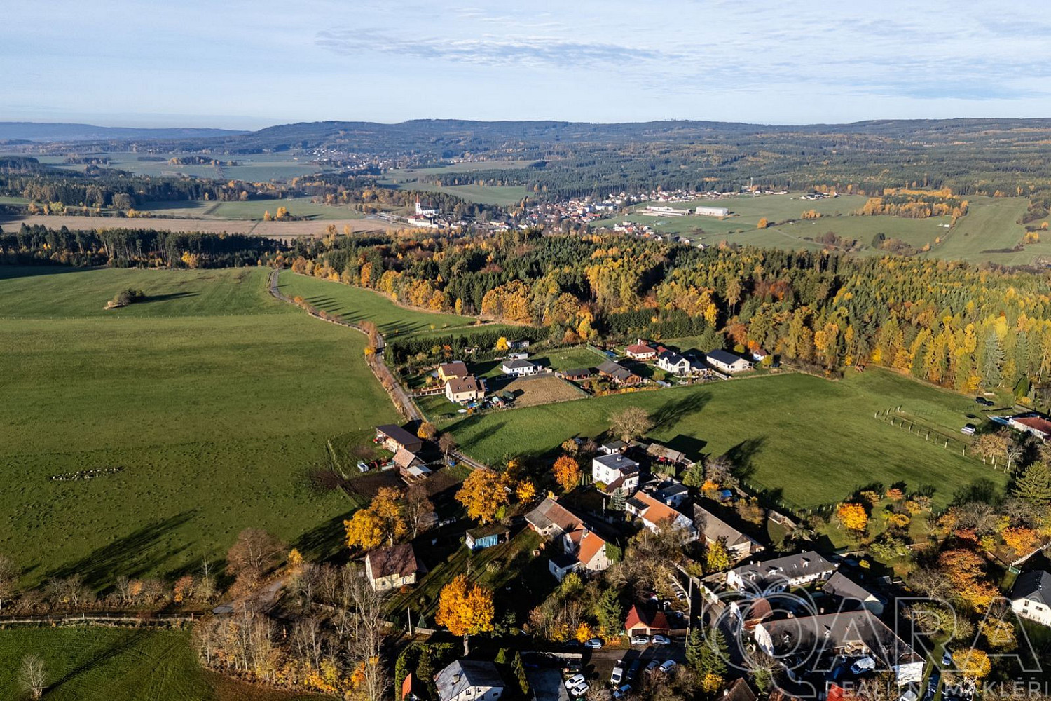 Prodej stavebního pozemku 1 157 m² – pohled 4