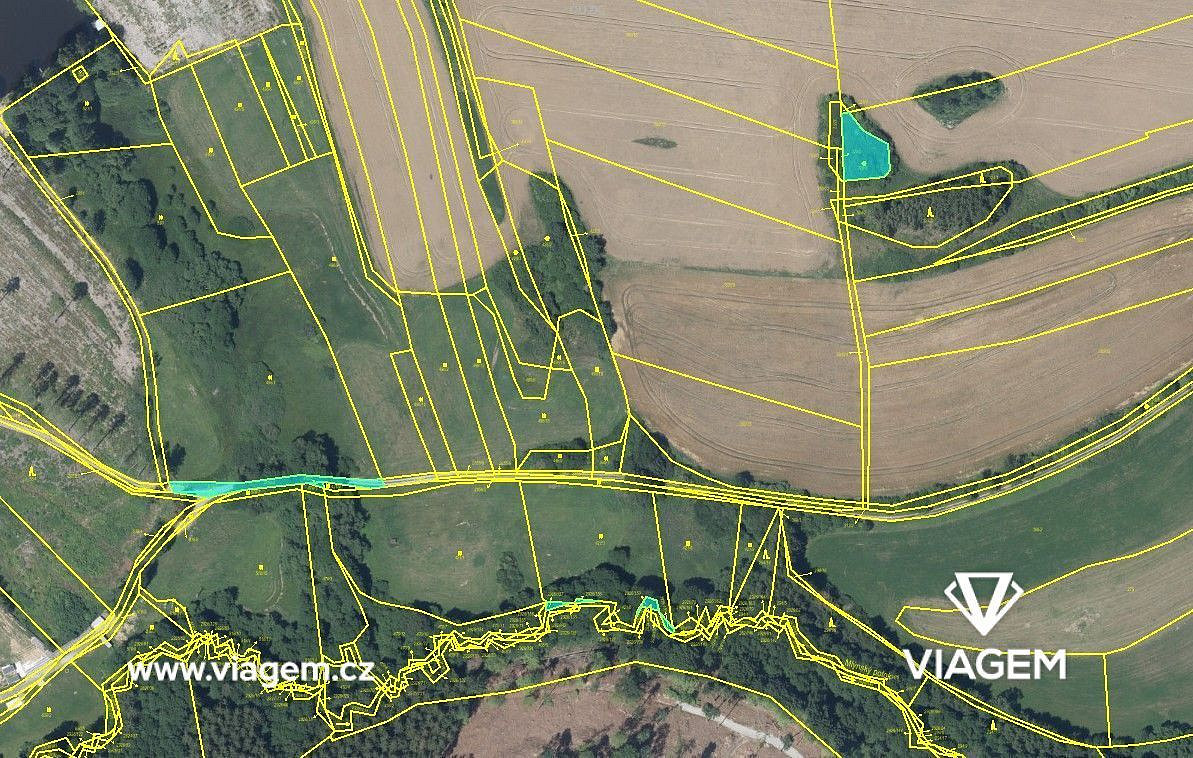 Prodej pole 370 m² – pohled 2